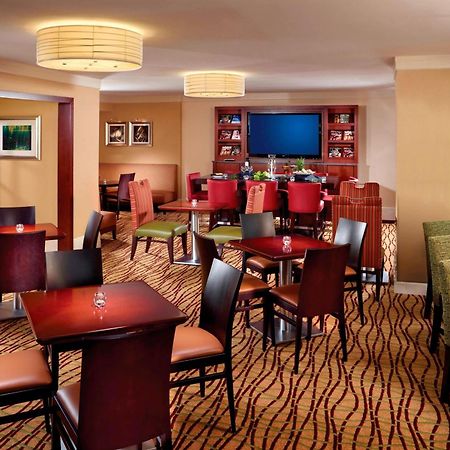 Отель Atlanta Marriott Альфаретта Экстерьер фото