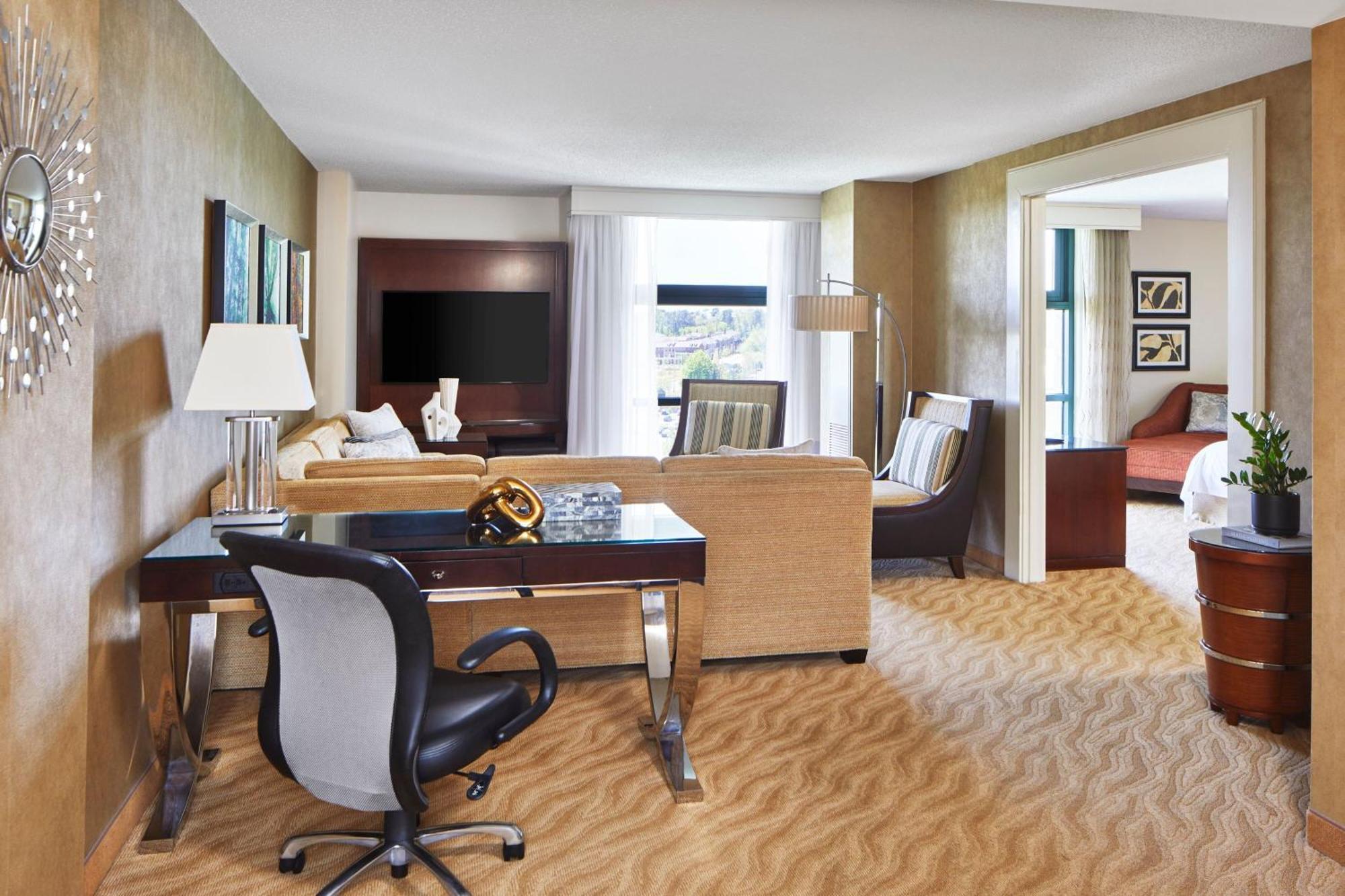 Отель Atlanta Marriott Альфаретта Экстерьер фото