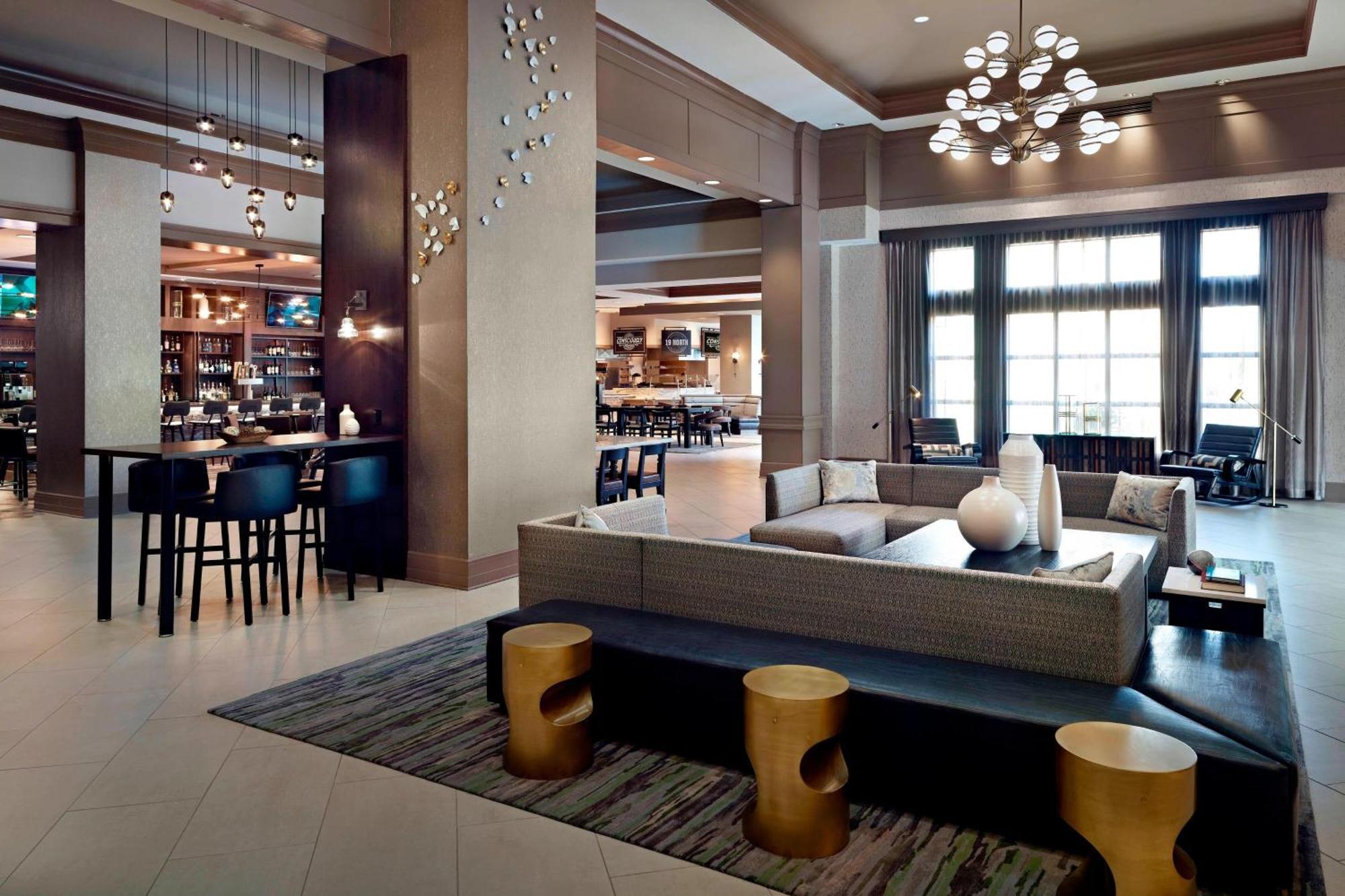 Отель Atlanta Marriott Альфаретта Экстерьер фото