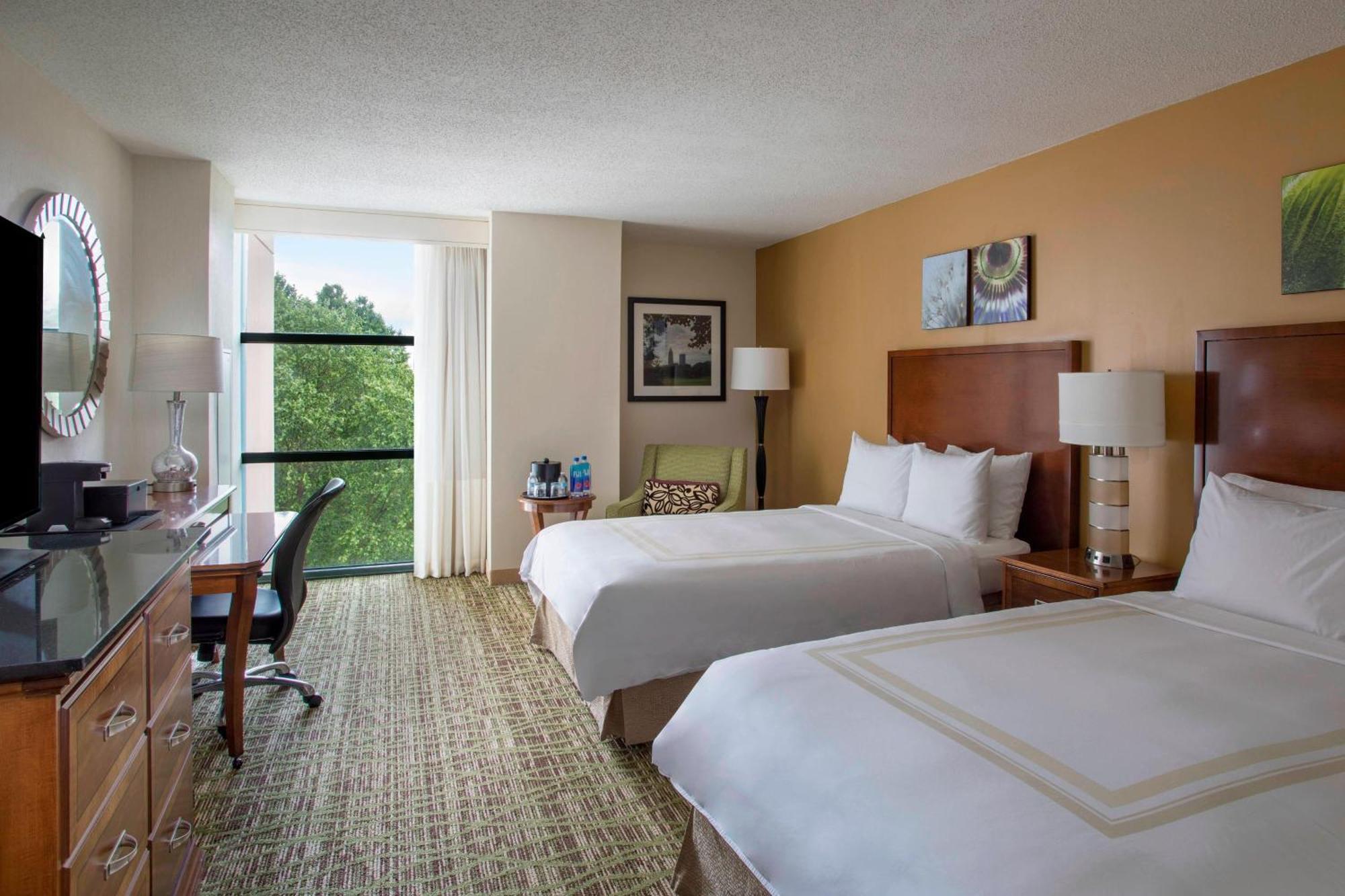 Отель Atlanta Marriott Альфаретта Экстерьер фото