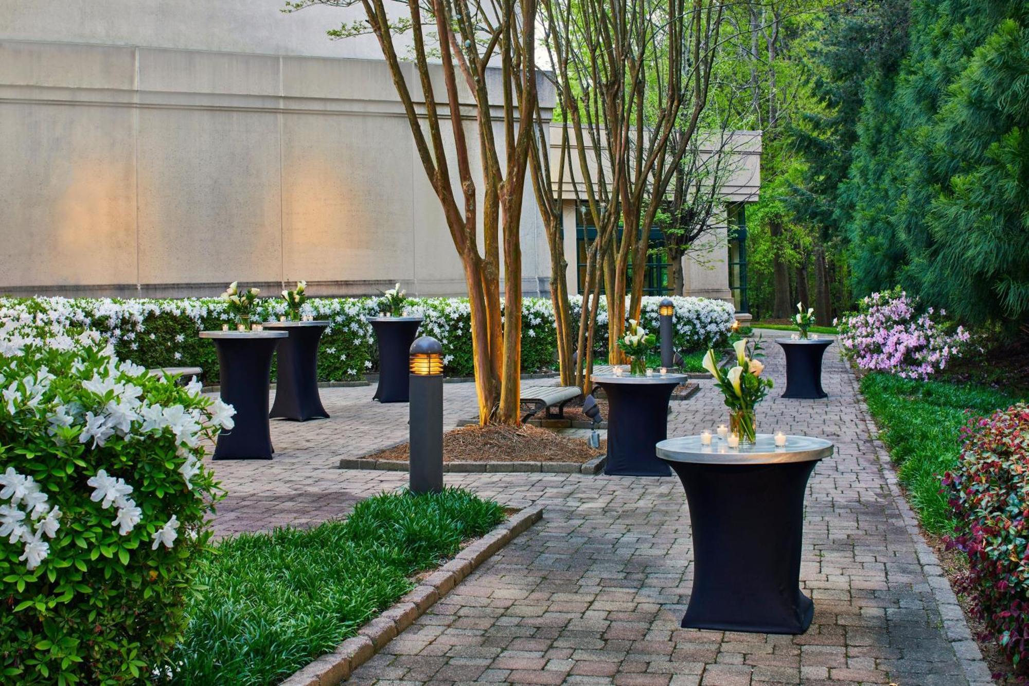 Отель Atlanta Marriott Альфаретта Экстерьер фото